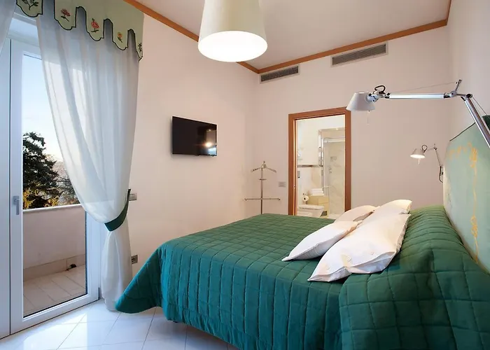 - Daniela Półwysep Sorrentyński