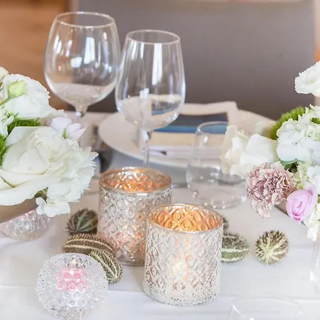 - Daniela Вілла *