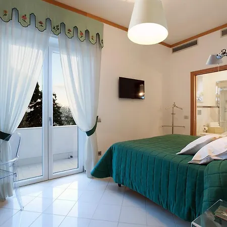 - Daniela Villa Sorrento